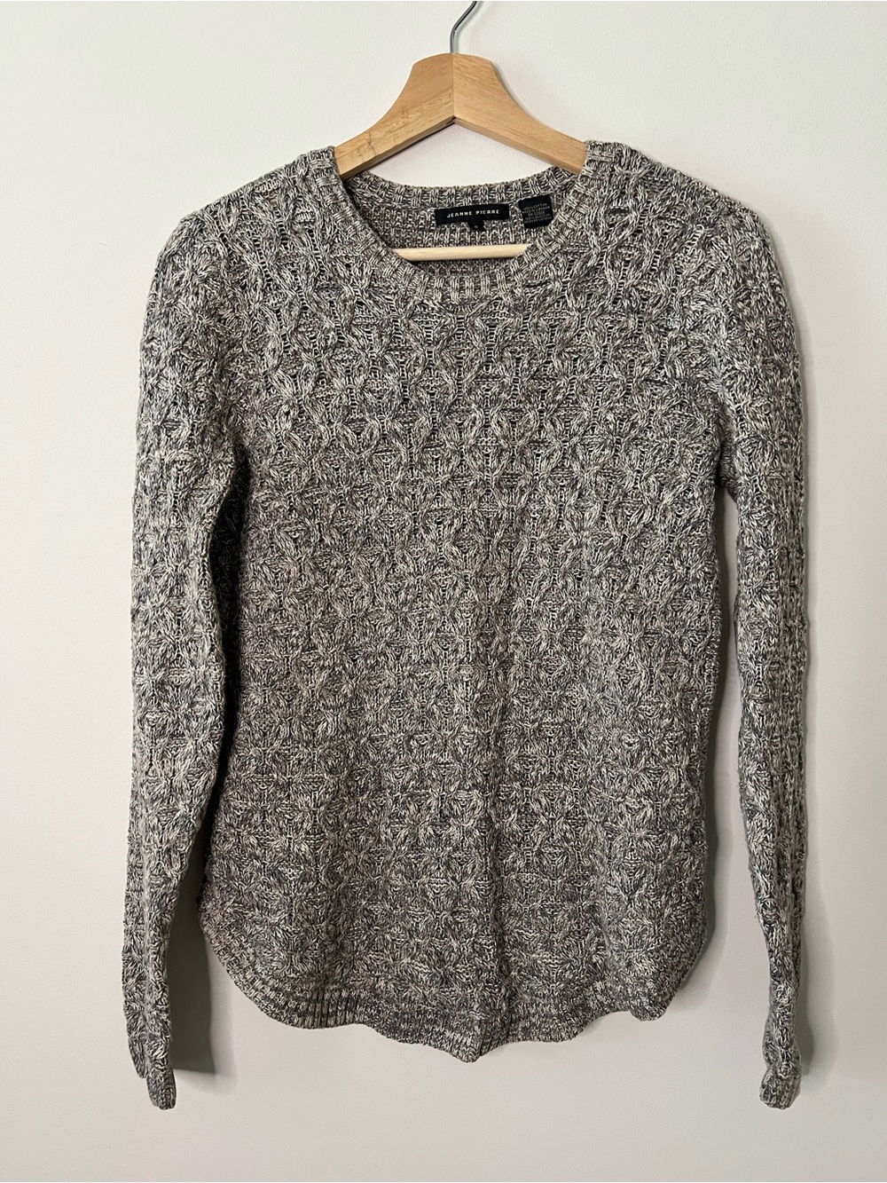 JEANNE PIERRE Marled Gray Cable Knit Crewneck Sweater